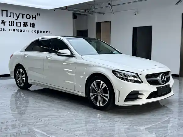 Mercedes-Benz C-Class 2020