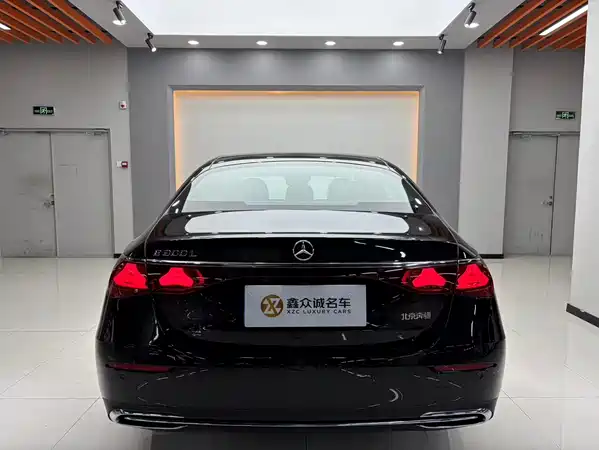 Mercedes-Benz E-Class 2024