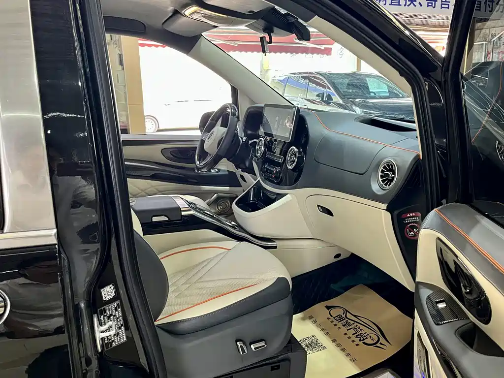 Mercedes-Benz Vito 2023 — фото 11