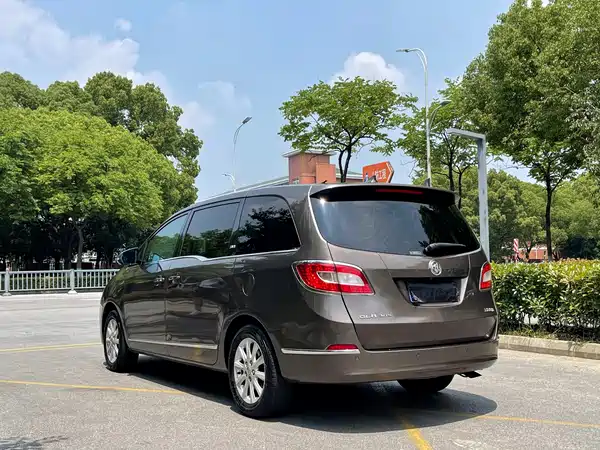 Buick GL8 2013