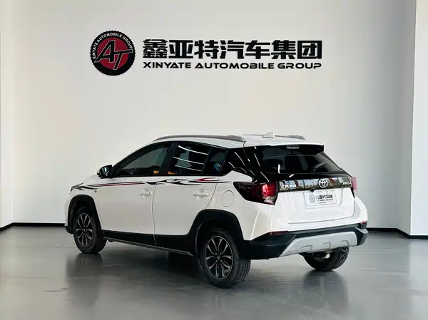 Toyota Yaris L 2020