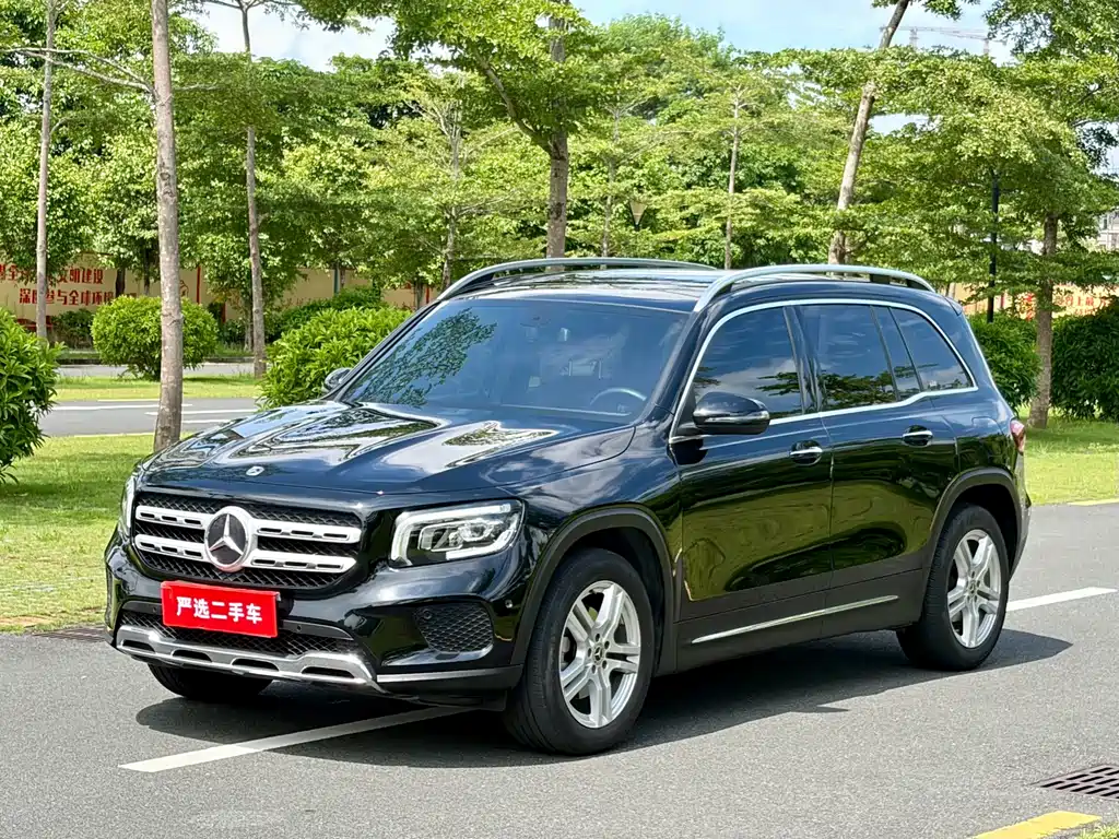 Mercedes-Benz GLB 2021