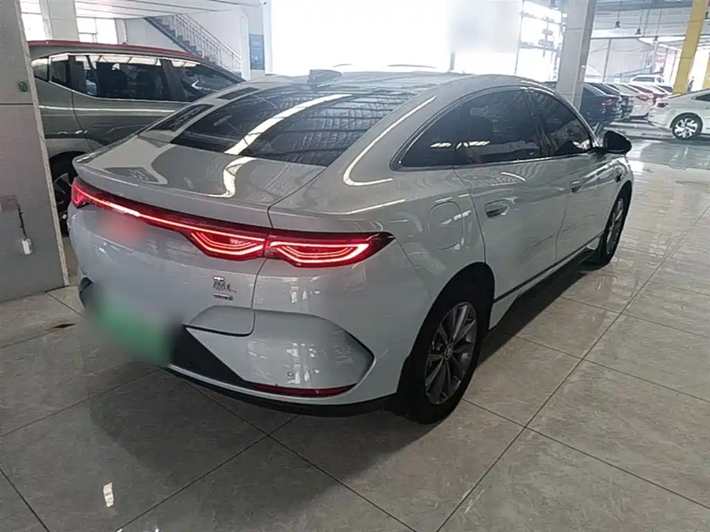 BYD Qin L 2025 — фото 7