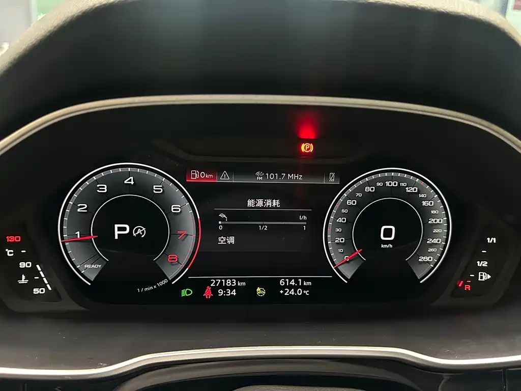Audi Q3 2023 — фото 15