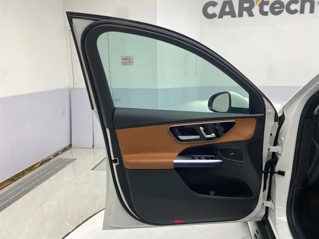 Mercedes-Benz GLC 2023 — фото 16