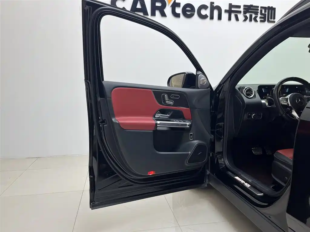 Mercedes-Benz GLB AMG 2023 — фото 12