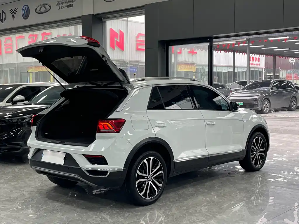 Volkswagen T-Roc 2022 — фото 16