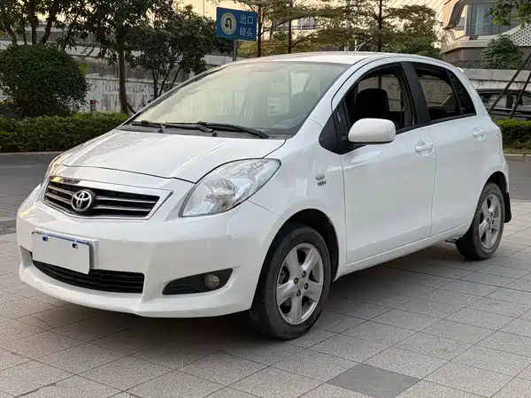 Toyota Yaris 2011