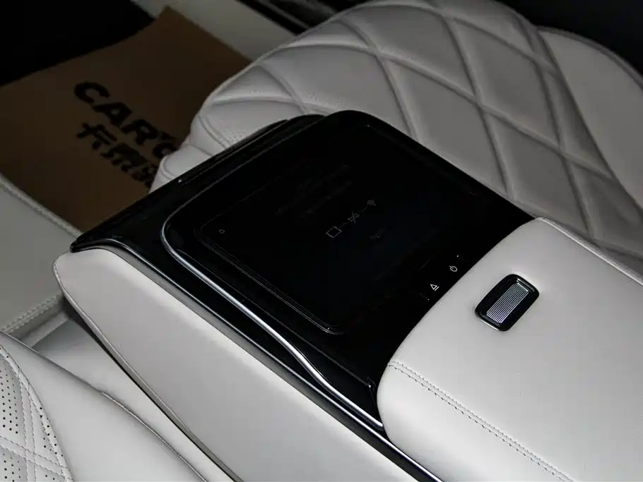 Mercedes-Benz S-Class 2025 — фото 23