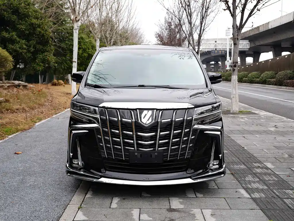 Toyota Alphard 2021 — фото 2