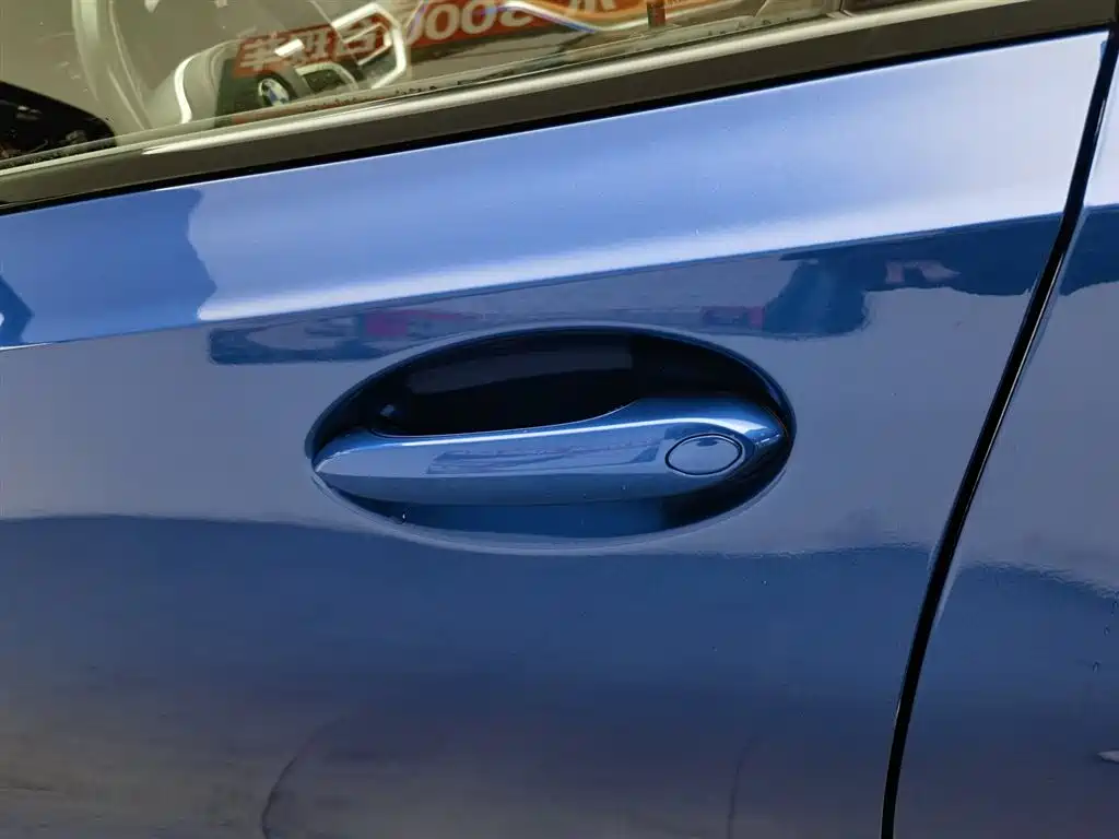 BMW 3 Series 2019 — фото 18
