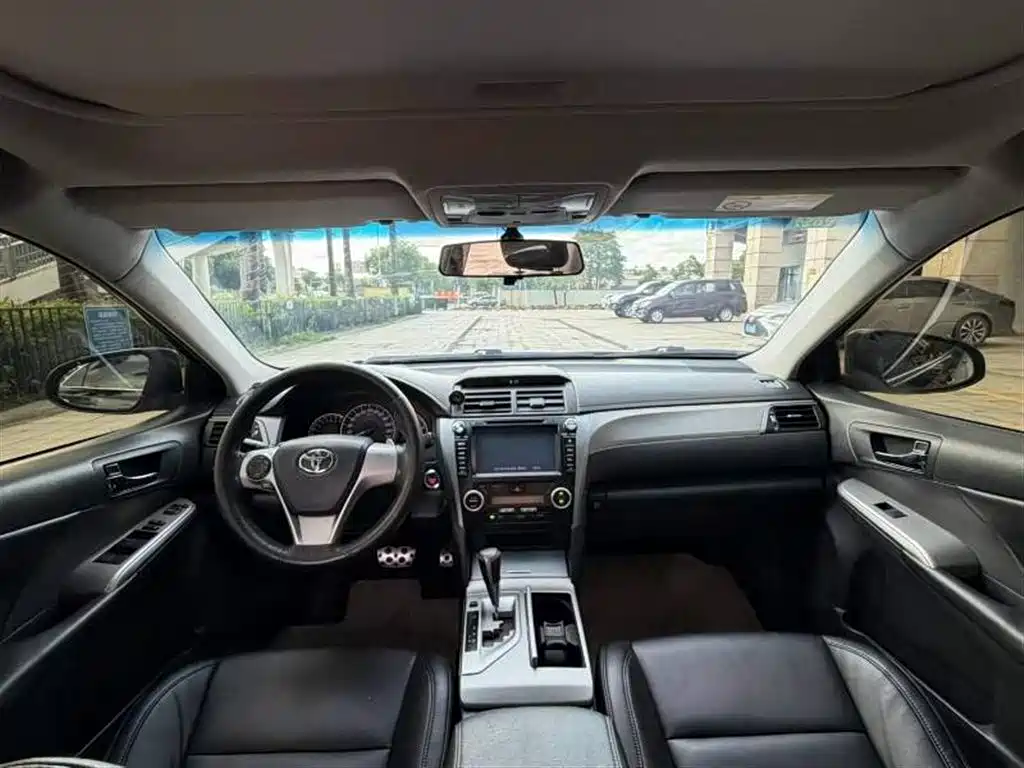 Toyota Camry 2014