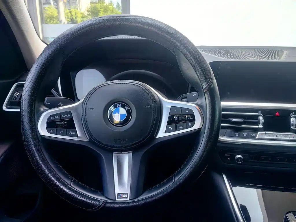 BMW 3 Series 2021 — фото 13