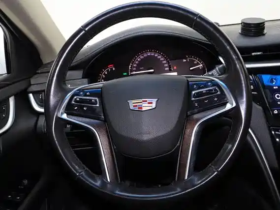 Cadillac XTS 2019 — фото 13