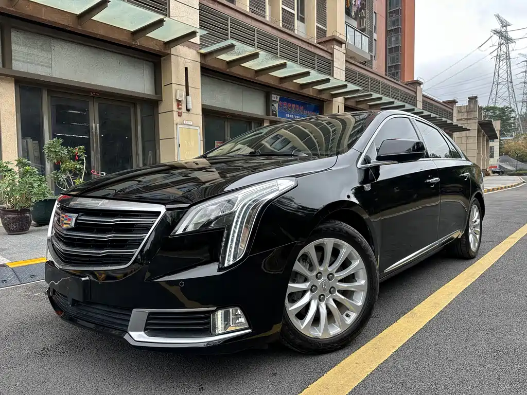 Cadillac XTS 2018 — фото 1