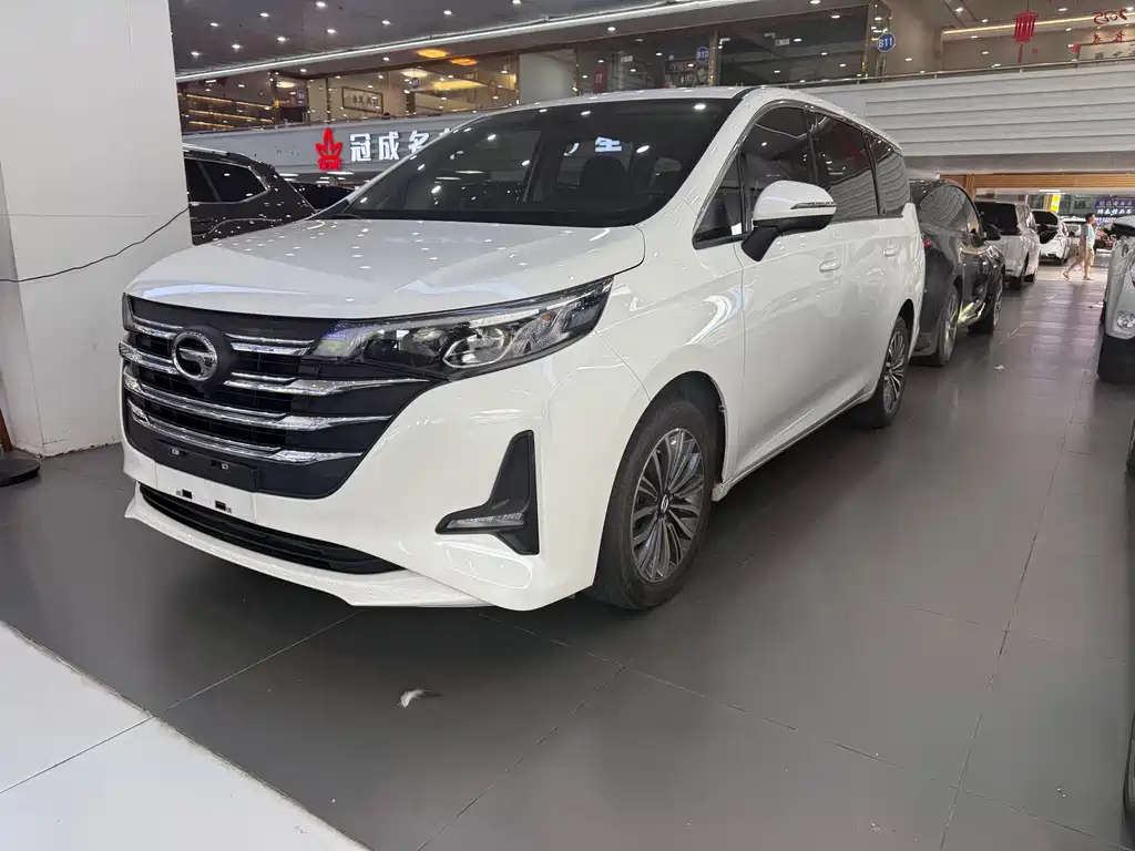 GAC Trumpchi M6 2021 — фото 1