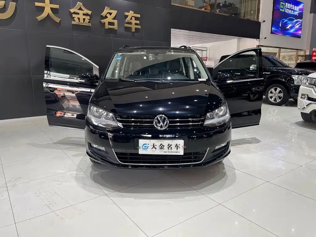 Volkswagen Sharan 2017 — фото 3