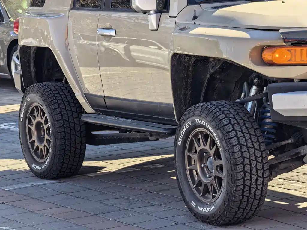 Toyota FJ Cruiser 2020 — фото 4