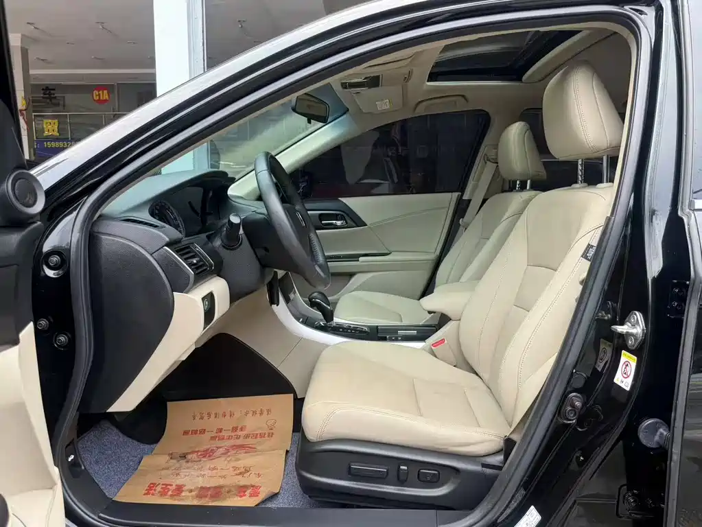 Honda Accord 2015 — фото 11