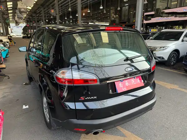 Ford Max 2008