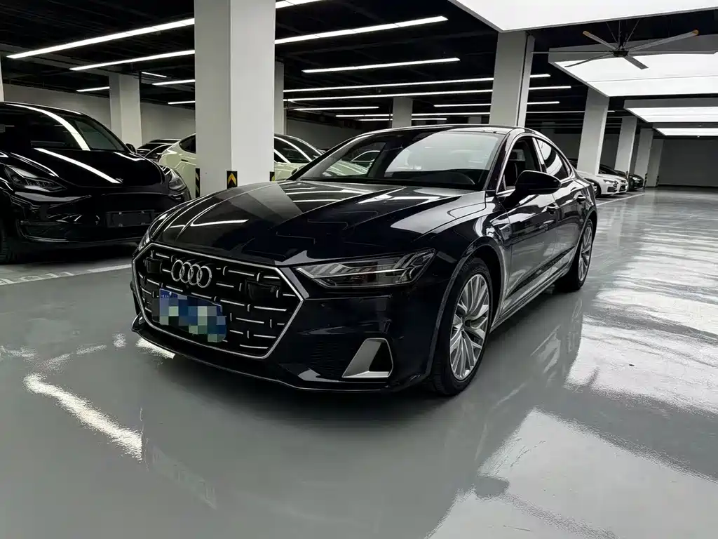 Audi A7L 2022 — фото 1
