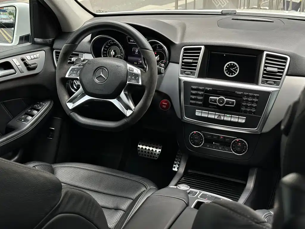 Mercedes-Benz M-Class AMG 2015 — фото 10