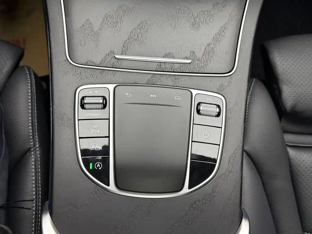 Mercedes-Benz C-Class 2022