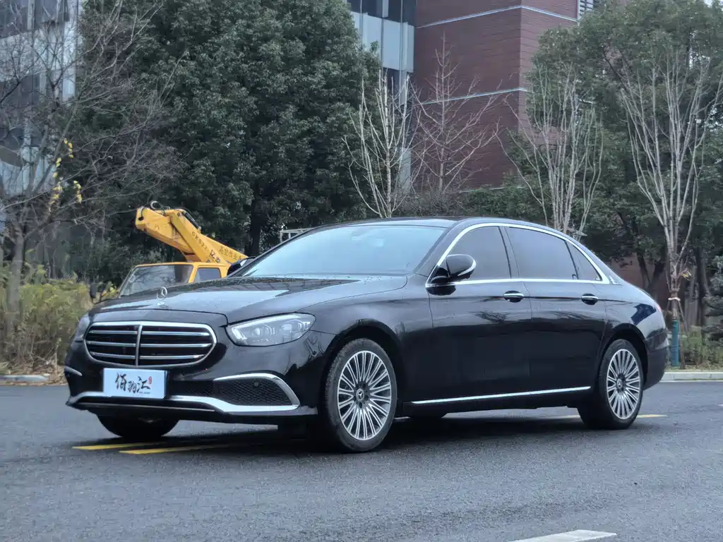 Mercedes-Benz E-Class 2018 — фото 1