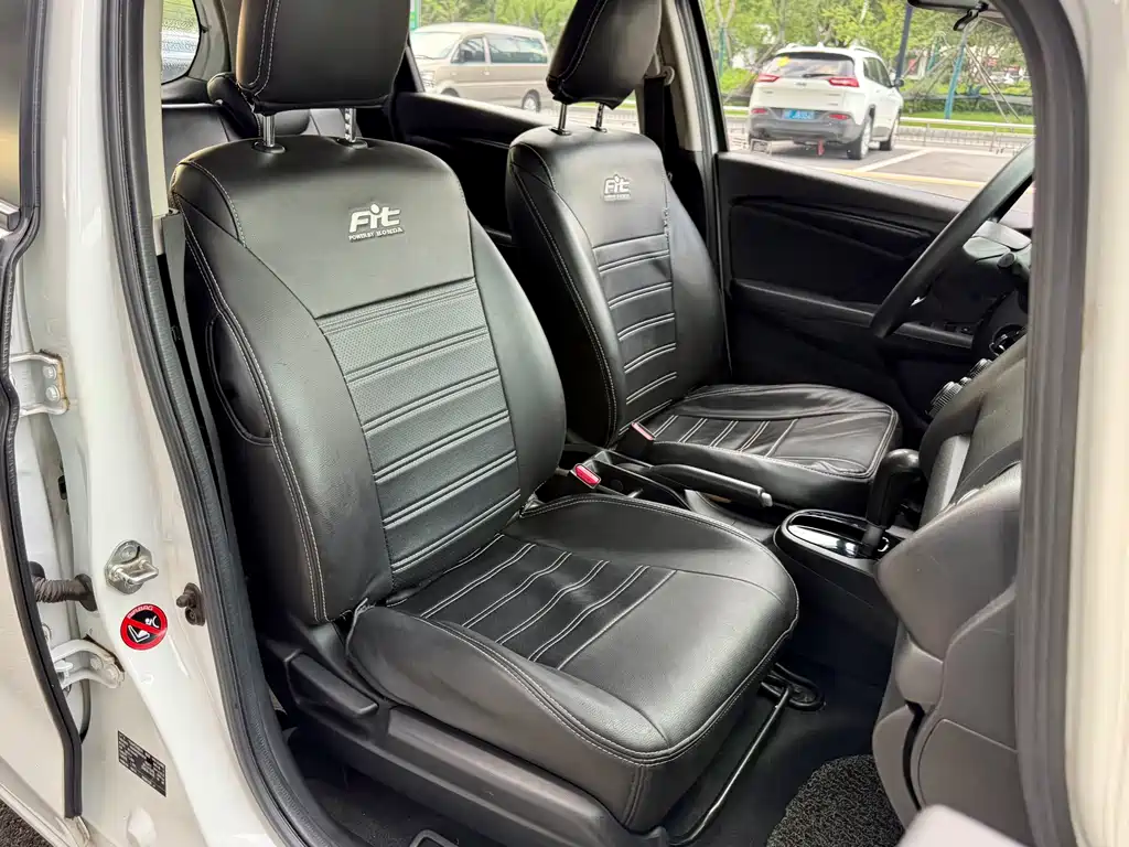 Honda Fit 2016 — фото 12