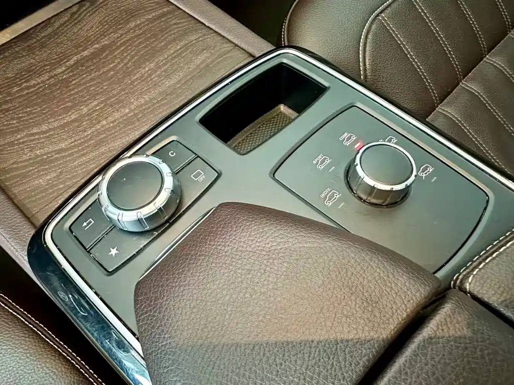 Mercedes-Benz GLE 2016 — фото 15