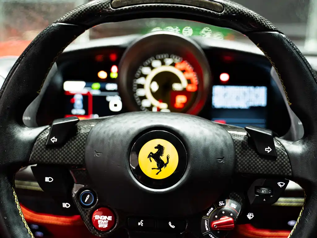 Ferrari F8 2020 — фото 17