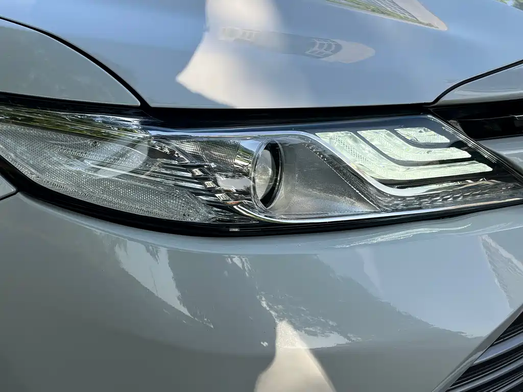 Toyota Camry 2020 — фото 16
