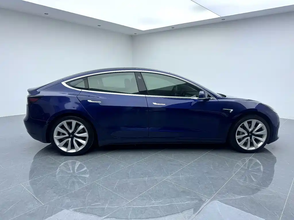 Tesla Model 3 2020 — фото 12