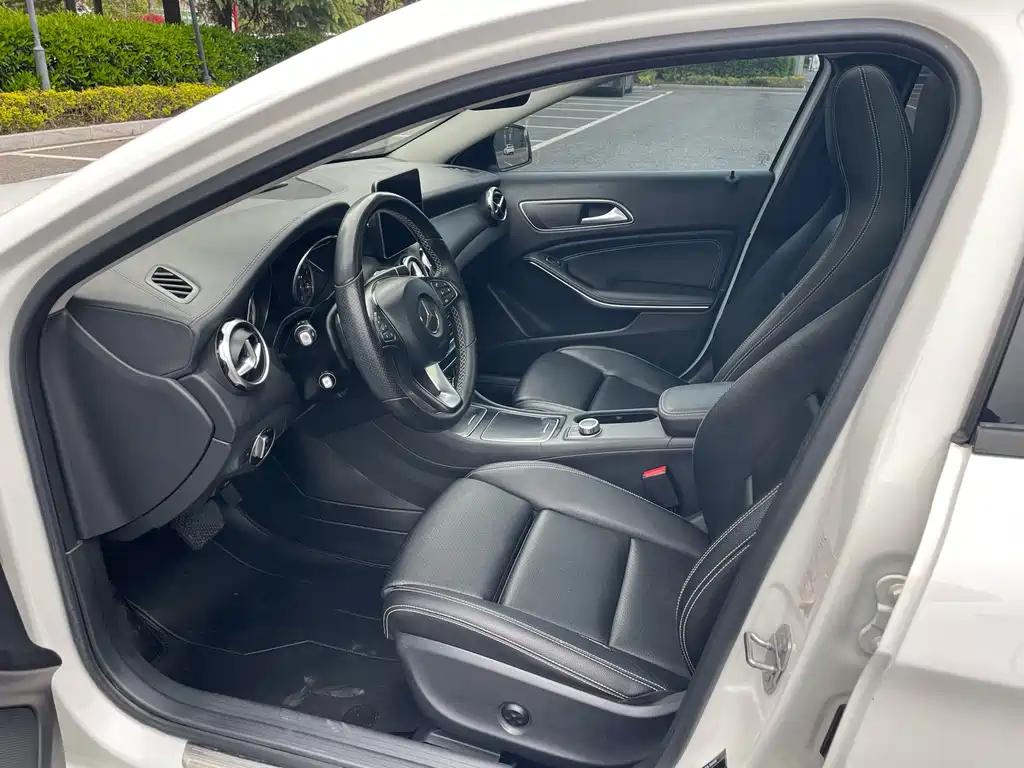 Mercedes-Benz GLA 2018 — фото 9