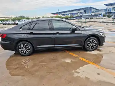 Volkswagen Sagitar 2020