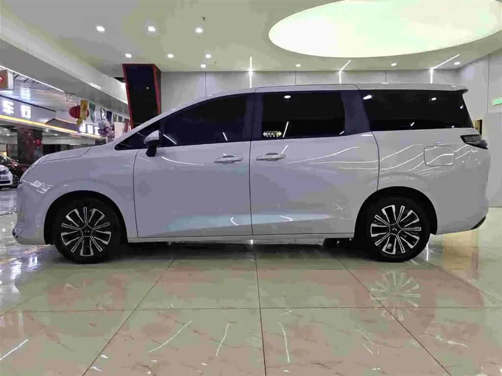 Wuling Starlight 730 New Energy 2026 — фото 6
