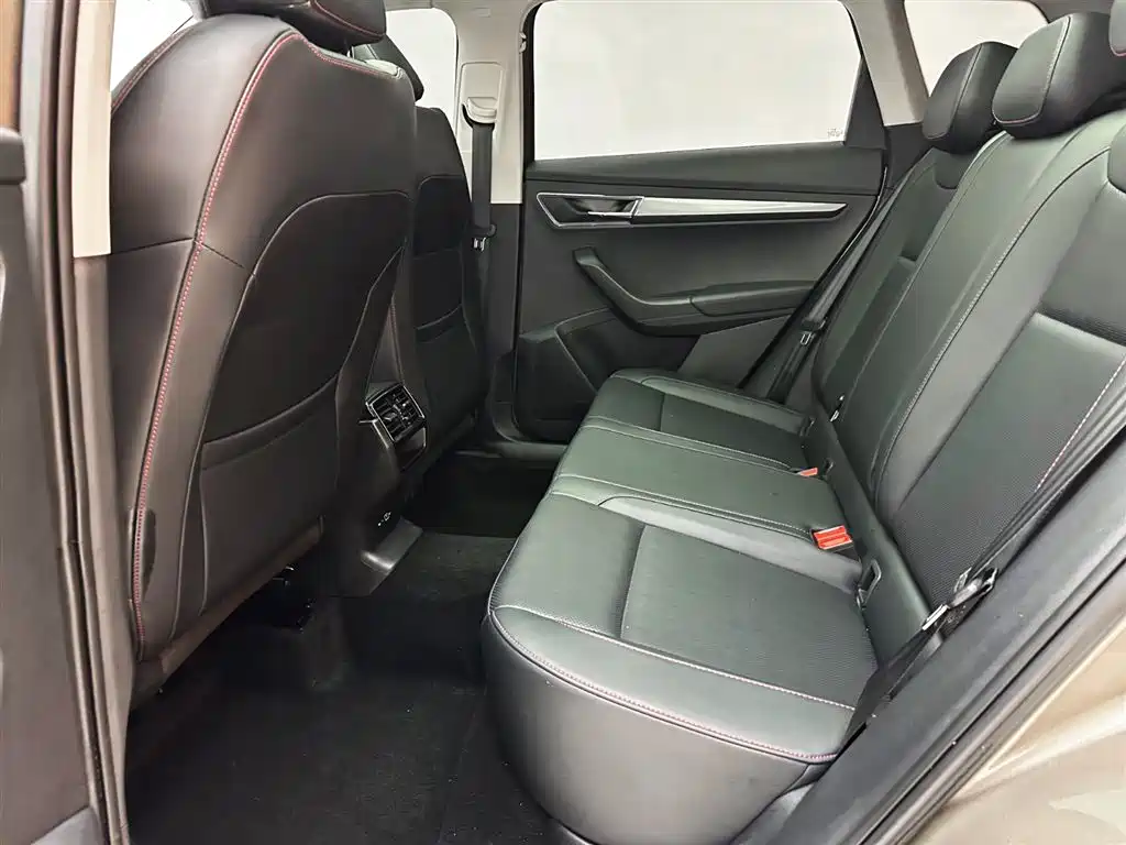 Skoda Karoq 2022 — фото 13