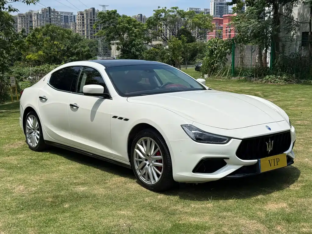 Maserati Ghibli 2016 — фото 3