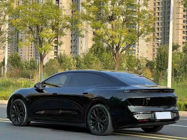 Zeekr 007 2025