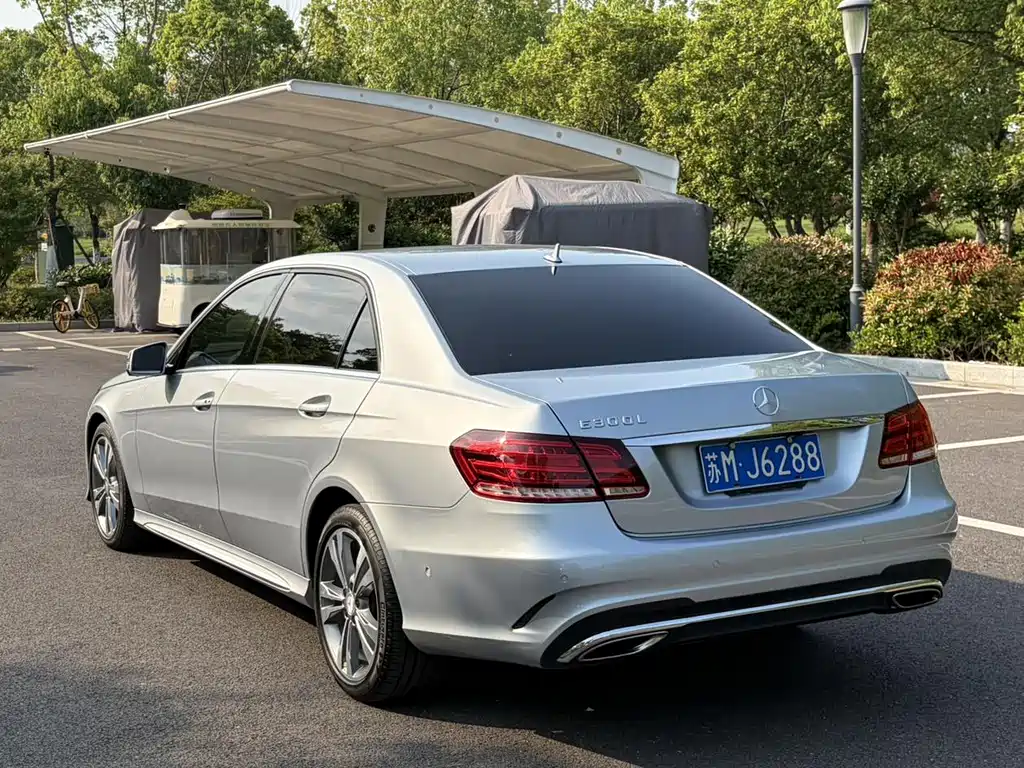 Mercedes-Benz E-Class 2014 — фото 13