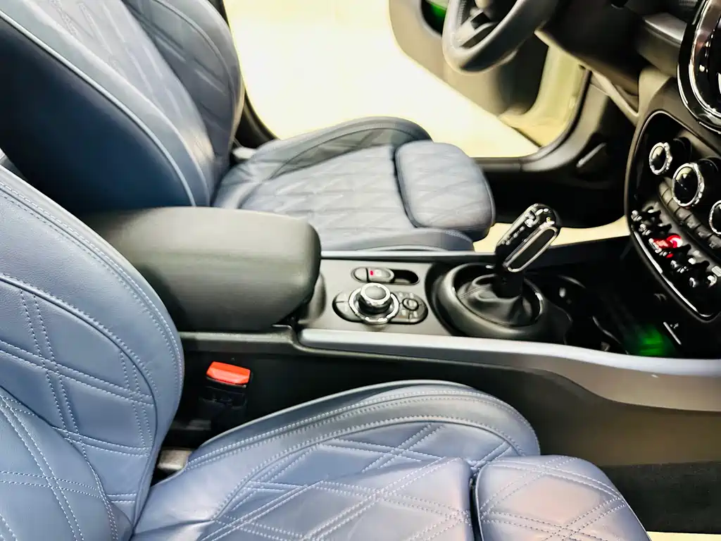 MINI Clubman 2021 — фото 20
