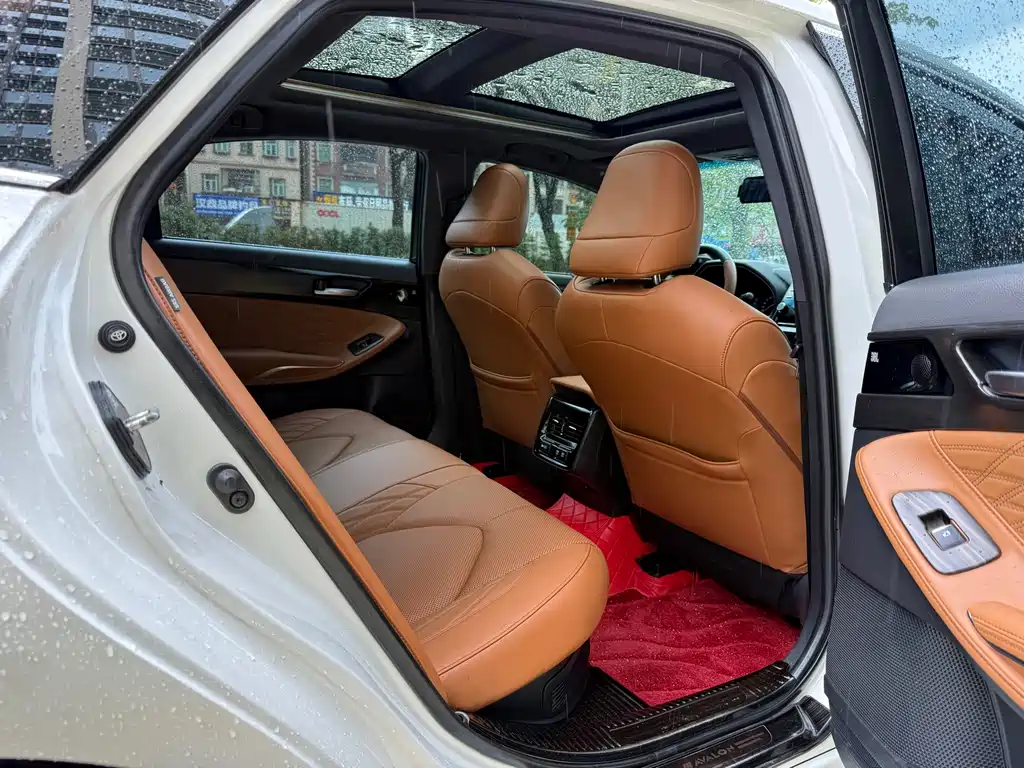 Toyota Avalon 2019 — фото 16