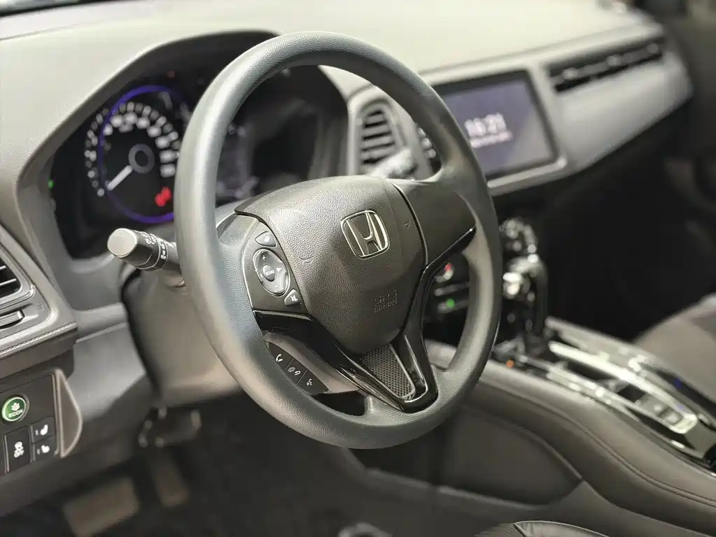 Honda Vezel 2022 — фото 7