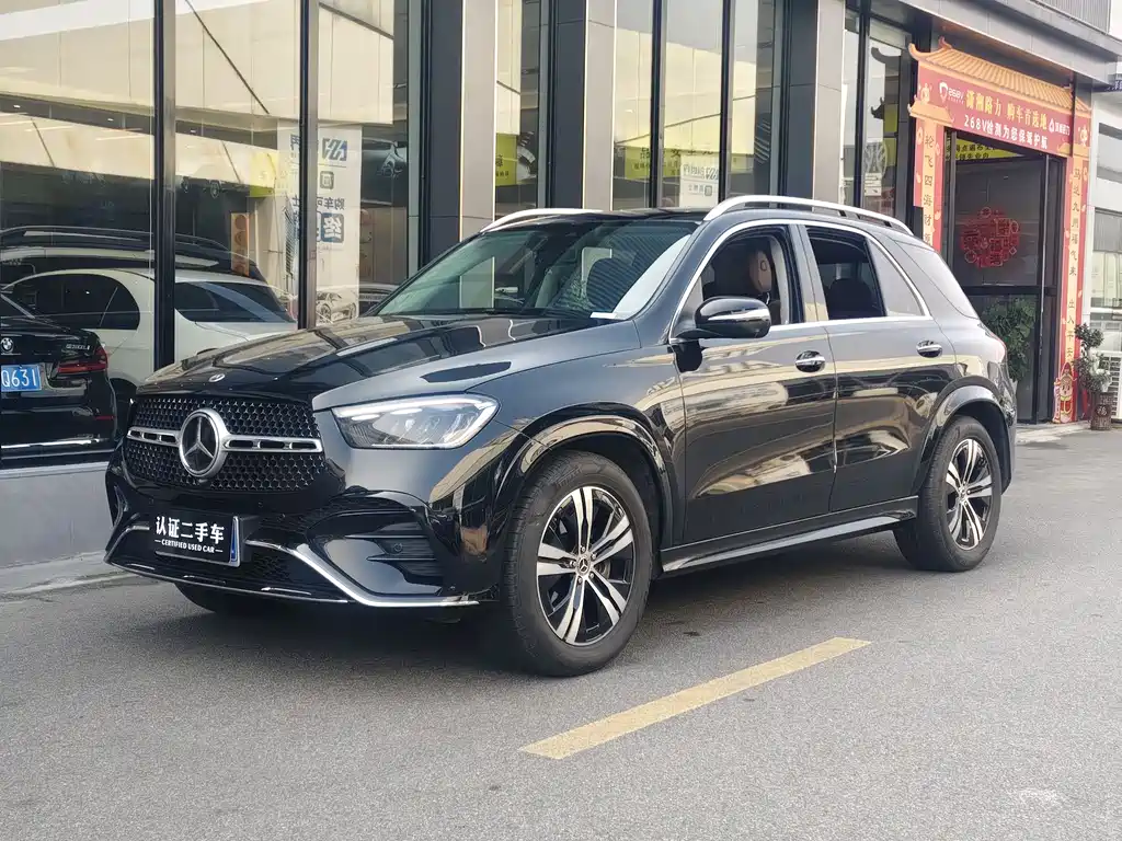 Mercedes-Benz GLE 2024 — фото 1
