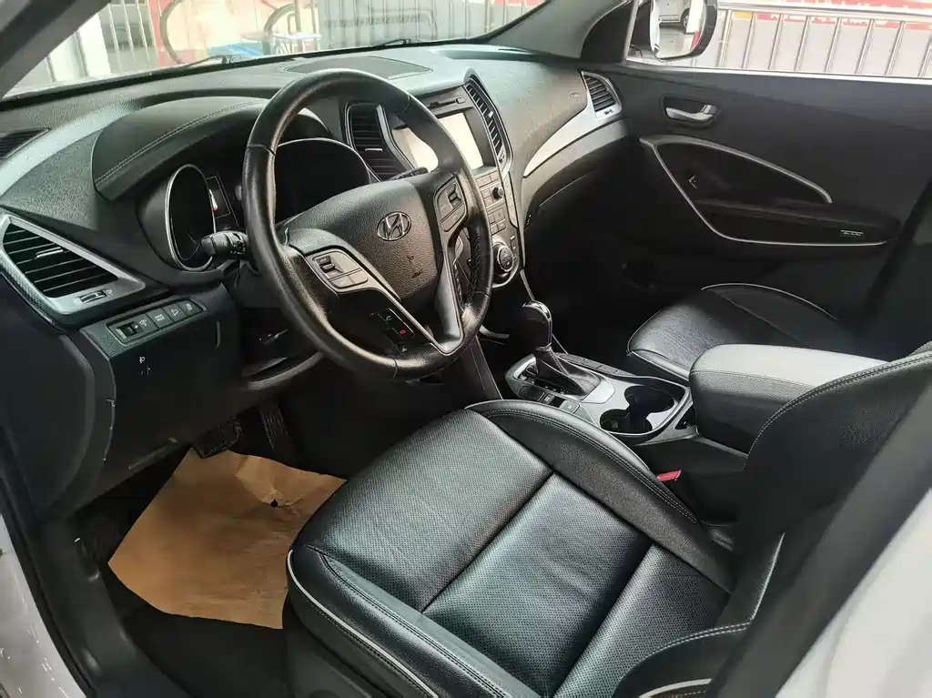 Hyundai Santa Fe 2017 — фото 4