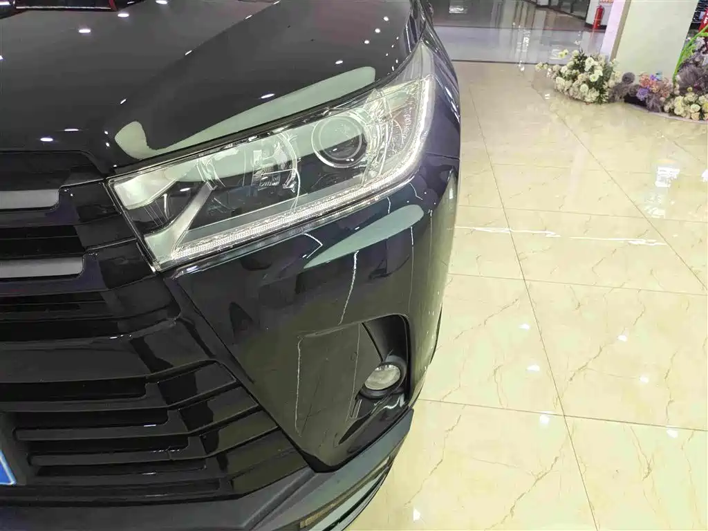 Toyota Highlander 2019 — фото 15