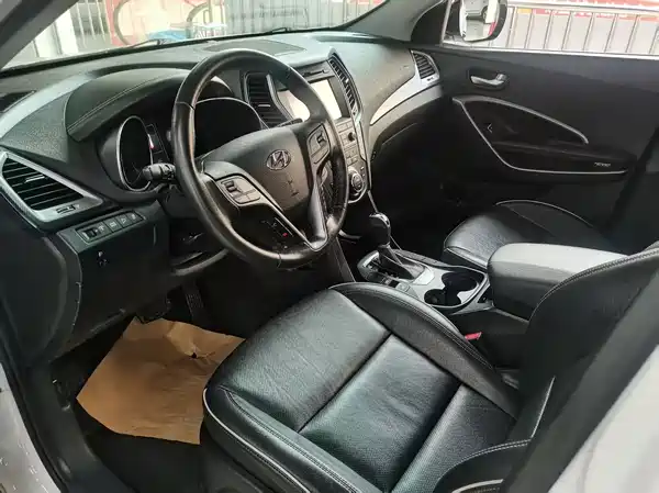 Hyundai Santa Fe 2017