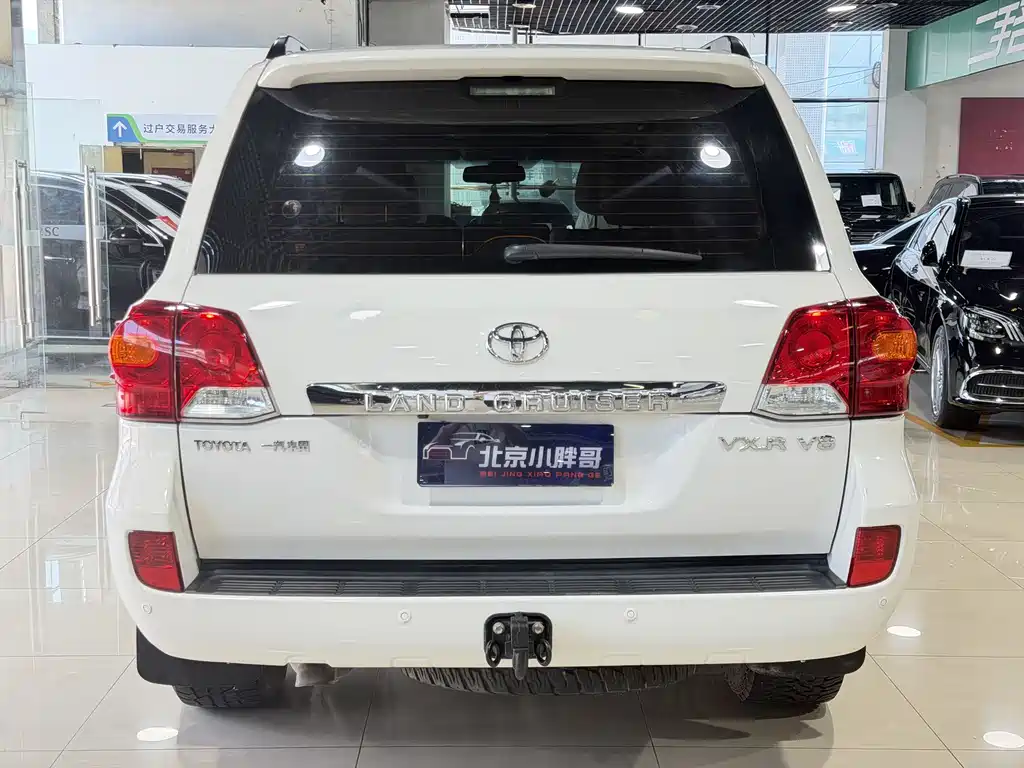 Toyota Land Cruiser 2014 — фото 13