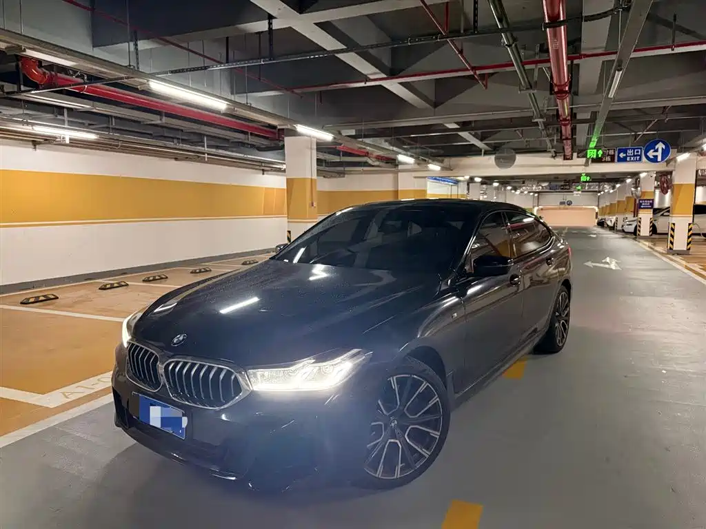 BMW 6 Series GT 2025 — фото 1