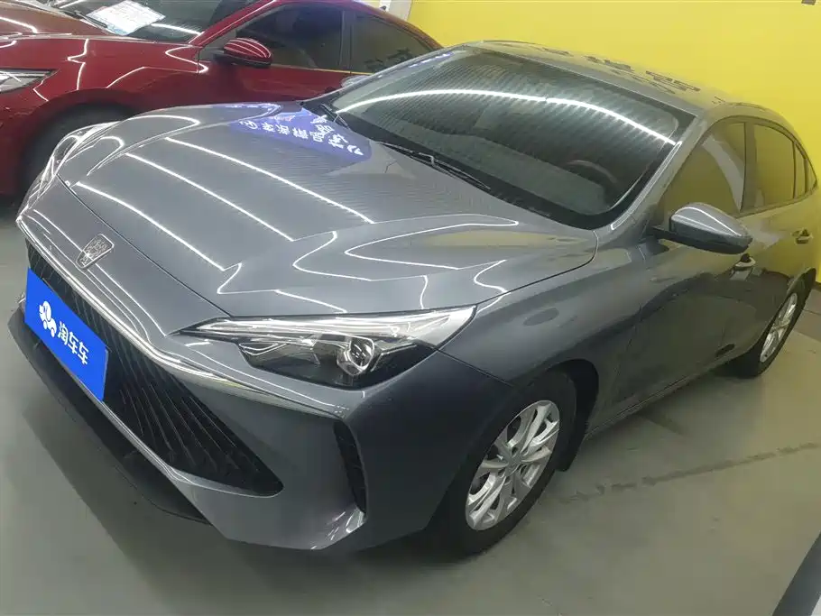 Roewe i5 2025